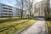 Außenansicht - AIGNER - Charamante 3-Zimmer Wohnung in Karlsfeld
