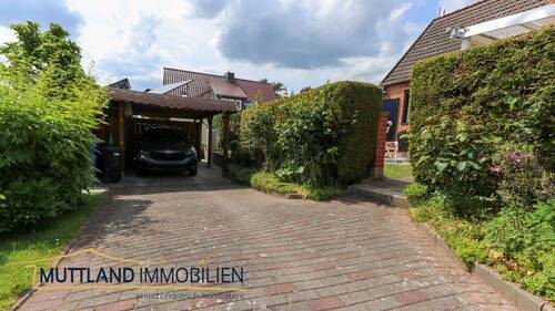 Auffahrt mit Carport - 