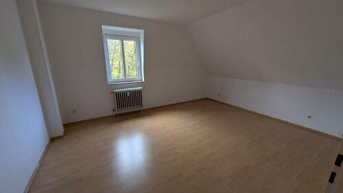 Schlafzimmer - 2 Zimmer Etagenwohnung zur Miete in Bremen