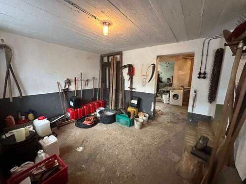 tempImagel4oGE1.jpg - 