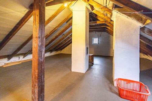 Nicht ausgebauter Dachboden - 