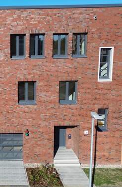 Außenansicht Steinworth 38.png - 5 Zimmer Mehrfamilienhaus, Wohnhaus in Hannover