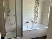 Badezimmer... - 2 Zimmer Etagenwohnung zur Miete in Gera