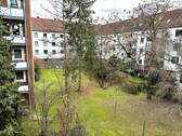Blick vom Balkon in Garten - 
