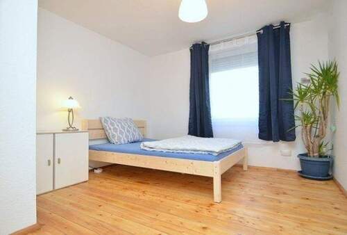 Ruhiges Schlafen mit Blick ins Grüne ähnlich - 2 Zimmer Etagenwohnung in Nürnberg