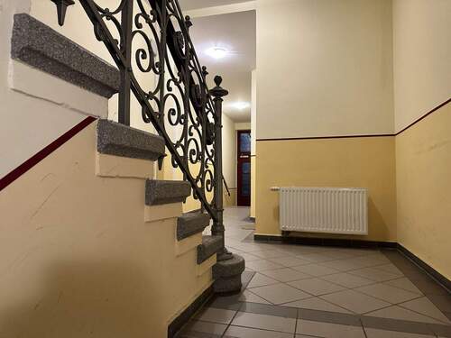 Treppenhaus - Etagenwohnung mit 54,30 m² in Zwickau zum Kaufen