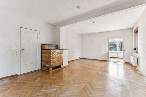 Wohnzimmer mit Veranda - 