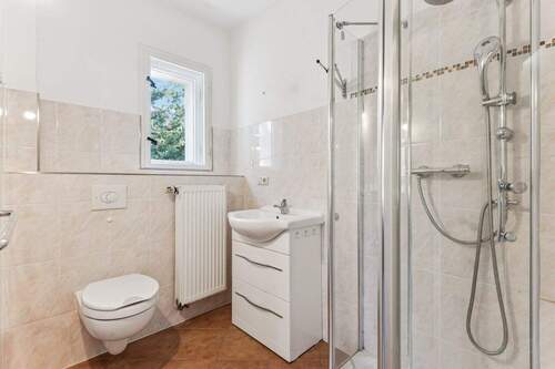 Duschbad im Erdgeschoss - 