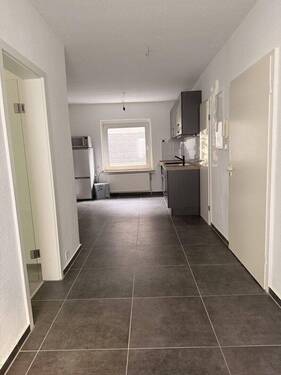 EBK im großen Flur - Etagenwohnung mit 51,00 m&sup2; in Braunschweig zur Miete