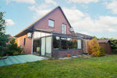 Rückansicht - Highlights - 6 Zimmer Einfamilienhaus in Geesthacht