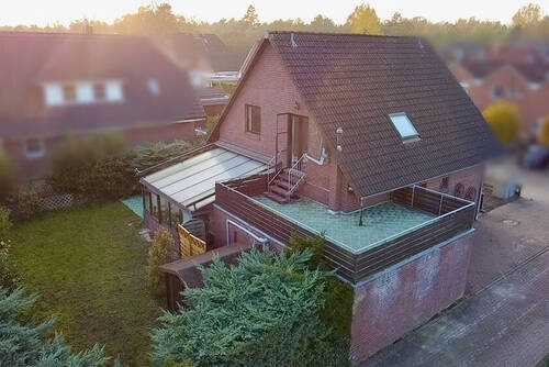 Drohnenaufnahme 1 - Highlights - Einfamilienhaus mit 207,00 m² in Geesthacht zum Kaufen