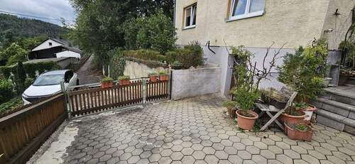 Einfahrt - Einfamilienhaus mit 100,00 m² in Schmidmühlen zum Kaufen
