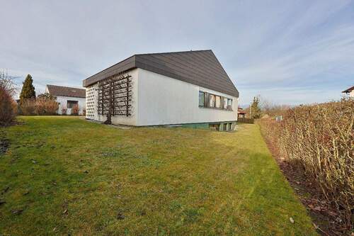 Außenansicht - Einfamilienhaus mit 125,00 m&sup2; in Erbach zum Kaufen