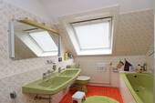 Badezimmer im Obergeschoss - 