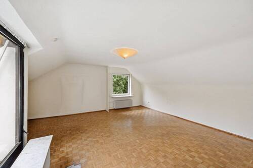 Wohn- / Schlafzimmer - 
