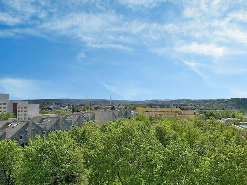 Ausblick vom Balkon - 2 Zimmer Etagenwohnung zum Kaufen in Stuttgart