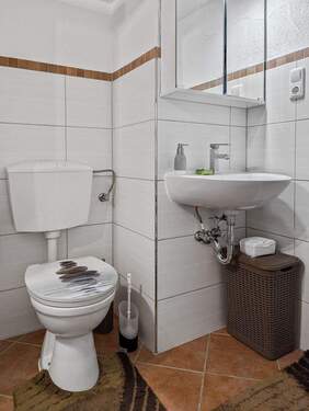 WC - 9 Zimmer Mehrfamilienhaus, Wohnhaus in Biedenkopf