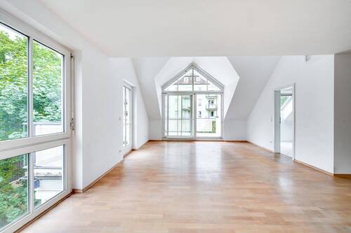 Wohnbereich - 3 Zimmer Etagenwohnung zum Kaufen in München