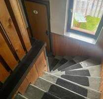 Mehrfamilienhaus mit zwei bezugsfreien Wohnungen - Netzschkau