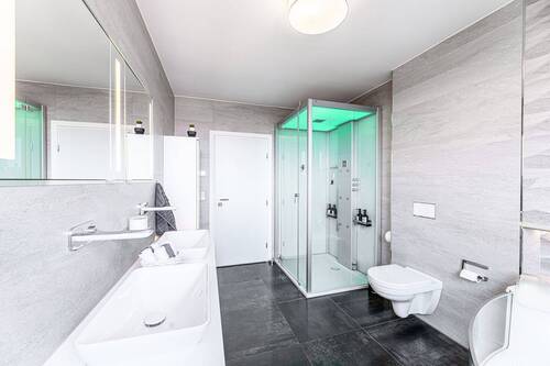 Badezimmer - Etagenwohnung mit 118,00 m² in Nürnberg zum Kaufen