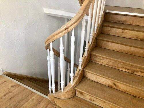 Treppenhaus - Etagenwohnung mit 86,00 m&sup2; in Meisenheim zur Miete