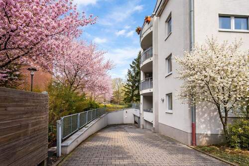 Zufahrt Tiefgarage - 