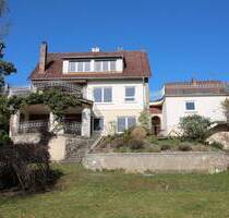 Wohnen am Südhang - 1.500,00&nbsp;EUR Kaltmiete, ca.&nbsp; 220,00&nbsp;m&sup2;&nbsp;Wohnfl&auml;che in Ochsenfurt (PLZ: 97199)