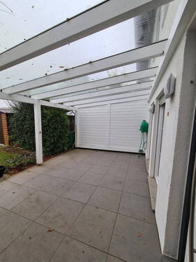 Überdachte Terrasse Eingang - 