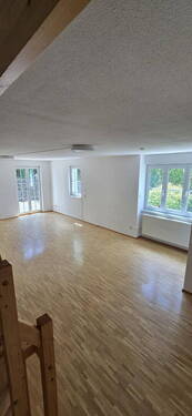Wohnzimmer - 4 Zimmer Doppelhaushälfte in Landshut