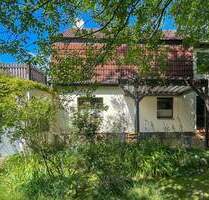 Viel Platz für Familie & Leben: Großes Einfamilienhaus mit Terrassen und Garten - Berlin Lichtenrade