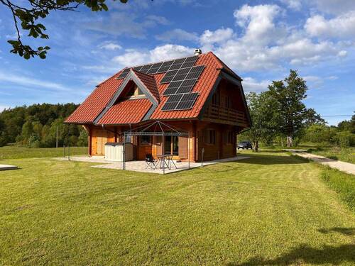 Charmantes Holzhaus in idyllischer Lage - Idyllisches Wohnen im Einklang mit der Natur - Charmantes Holzhaus in Polane bei Delnice, Gorski Kotar