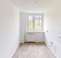 Geräumige 2-Raum-Balkonwohnung per Aufzug erreichbar - Chemnitz Altendorf