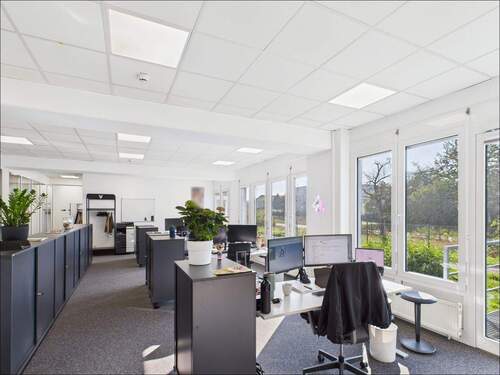 Exemplarisch_Büro2 - 