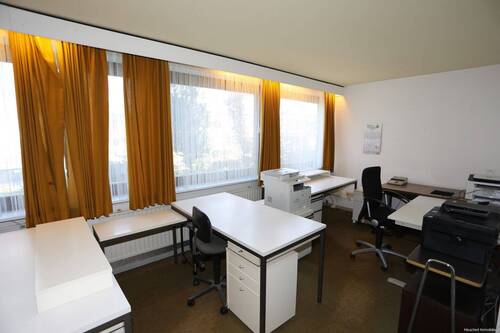 großes Büro rechte Seite - 