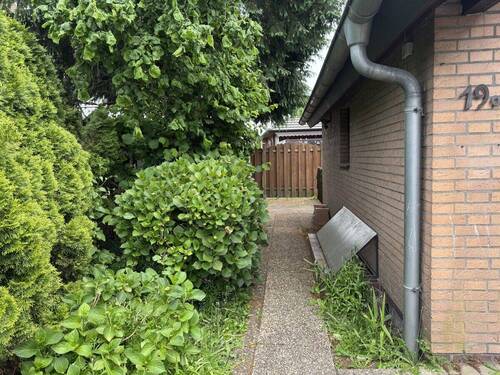 Weg in den Garten - 
