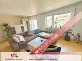 Wohnzimmer - Trier: Traumhafte 4-ZKB-Wohnung mit Kamin, drei Balkonen, Gartennutzung, atemberaubenden Blick und bester Umgebung für Familien - auch ideal für Lux-P