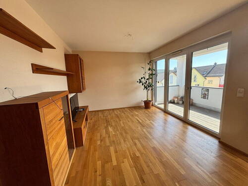 Wohnzimmer - 3 Zimmer Etagenwohnung zum Kaufen in Elsenfeld