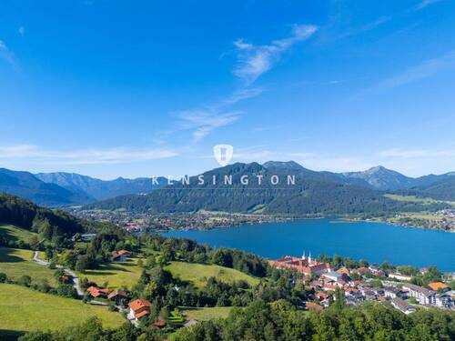 2024_06_TegernseeX_Drohne_01 - Kensington-Exklusiv-Zweifamilienhaus am Tegernsee mit Panoramablick und Gestaltungspotenzial