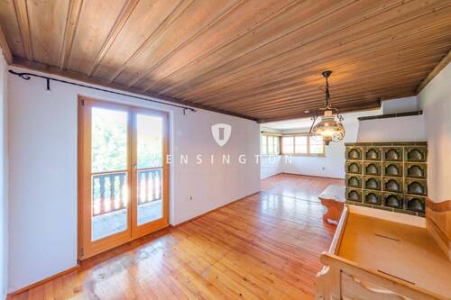 Wohnbereich mit Zugang Balkon - Mehrfamilienhaus, Wohnhaus mit 184,00 m² in Tegernsee / Leeberg zum Kaufen