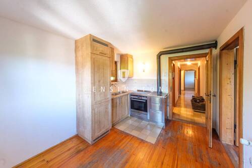 Küche mit Blickrichtung Flur - 