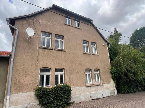 Hausansicht Straße - 