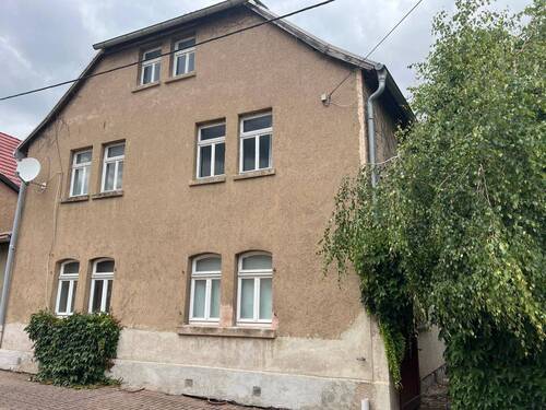 Hausansicht Straßenseite - 