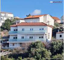 TOP Investment! Großes Appartmenthaus, nur 120m vom Meer entfernt. In der beliebten Stadt Primosten.