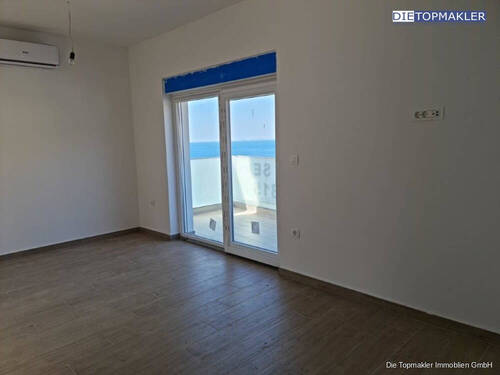 Wohnen - 4 Zimmer Mehrfamilienhaus, Wohnhaus zum Kaufen in Primosten