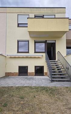 Aussenansicht Rückseite - 3 Zimmer Reihenmittelhaus in Bayreuth