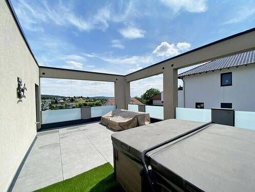 Dachterrasse mit Jacuzzi - 
