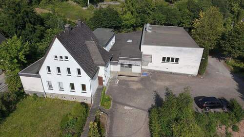 Komplettansicht - Halle zum Kaufen in Sundern