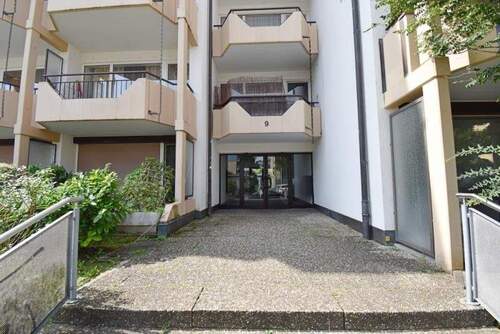 Zugang zum Innenhof - 1 Zimmer Etagenwohnung zum Kaufen in Konstanz