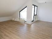 Wohn-/Essbereich mit Zugang Dachloggia - ***Mein Platz unterm Dach! Renovierte 2 ZKB-Wohnung + Dachloggia in Brühl 'Blumenviertel'***