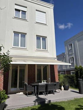 Haus hinten - 